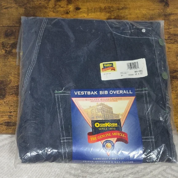 NIP OshKosh  Vestbak Bib Overalls - Men’s Size 42x32 - Dark Wash Indigo - Picture 3 of 8